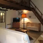 Сasa de vacaciones Mas Du Combaud-2 By Interhome *
